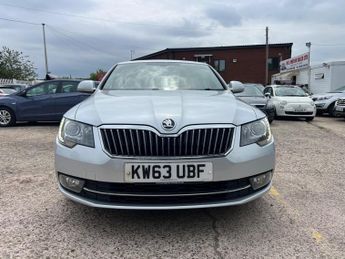 Skoda Superb 2.0 TDI Elegance DSG Euro 5 (s/s) 5dr