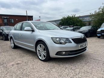 Skoda Superb 2.0 TDI Elegance DSG Euro 5 (s/s) 5dr