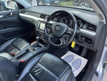 Skoda Superb 2.0 TDI Elegance DSG Euro 5 (s/s) 5dr