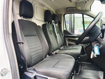 Ford Transit Custom 1.0 340 EcoBoost 13.6kWh Limited Auto L1 H1 Euro 6 5dr