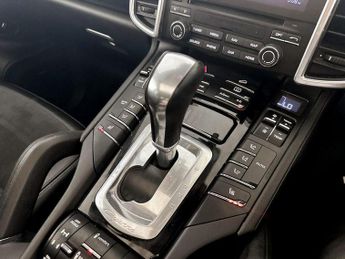 Porsche Cayenne 3.0 TD V6 Platinum Edition TiptronicS 4WD Euro 6 (s/s) 5dr