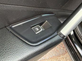 Audi Q2 1.4 TFSI CoD S line S Tronic Euro 6 (s/s) 5dr