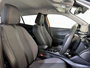 Peugeot E-2008 50kWh Allure Premium Auto 5dr