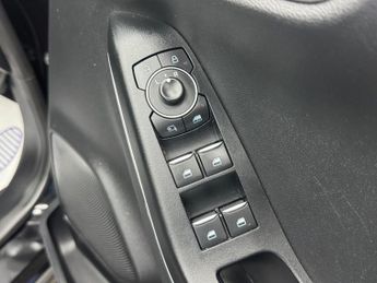 Ford Puma 1.0T EcoBoost MHEV Titanium DCT Euro 6 (s/s) 5dr