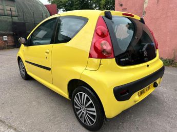 Peugeot 107 1.0 12V Urban 2 Tronic Euro 4 3dr