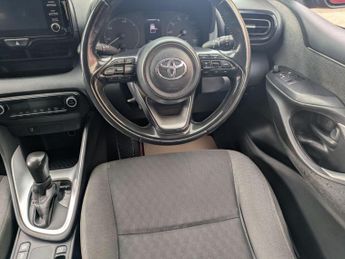 Toyota Yaris 1.5 VVT-h Icon E-CVT Euro 6 (s/s) 5dr