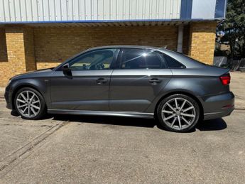 Audi A3 1.5 TFSI CoD Black Edition S Tronic Euro 6 (s/s) 4dr