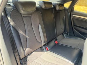 Audi A3 1.5 TFSI CoD Black Edition S Tronic Euro 6 (s/s) 4dr