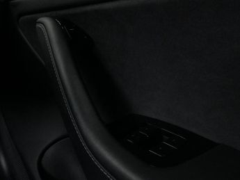 Tesla Model 3 (Dual Motor) Long Range Auto 4WDE 4dr