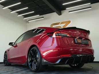 Tesla Model 3 (Dual Motor) Long Range Auto 4WDE 4dr