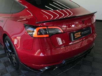 Tesla Model 3 (Dual Motor) Long Range Auto 4WDE 4dr
