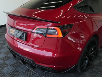 Tesla Model 3 (Dual Motor) Long Range Auto 4WDE 4dr