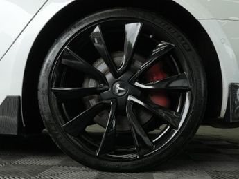 Tesla Model 3 (Dual Motor) Performance Auto 4WDE 4dr (Performance Upgrade)