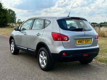 Nissan Qashqai 2.0 Acenta CVT 5dr