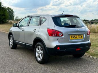 Nissan Qashqai 2.0 Acenta CVT 5dr