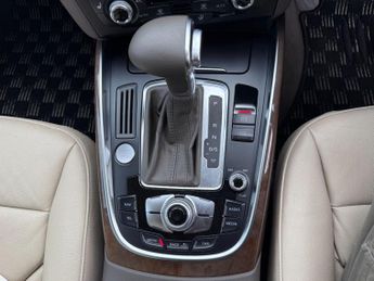 Audi Q5 TFSI Tiptronic quattro Leather Seats