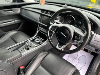 Jaguar XF 2.0i R-Sport Auto Euro 6 (s/s) 4dr