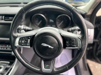 Jaguar XF 2.0i R-Sport Auto Euro 6 (s/s) 4dr
