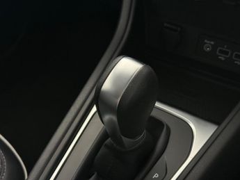 Renault Captur 1.6 E-TECH techno Auto Euro 6 (s/s) 5dr