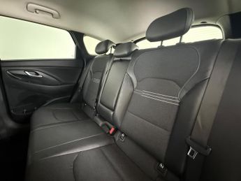 Hyundai i30 1.0 T-GDi MHEV Premium Tourer DCT Euro 6 (s/s) 5dr