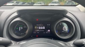 Toyota Yaris 1.5 VVT-h Design E-CVT Euro 6 (s/s) 5dr