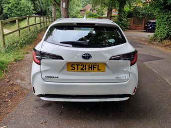 Toyota Corolla 1.8 VVT-h Icon Touring Sports CVT Euro 6 (s/s) 5dr