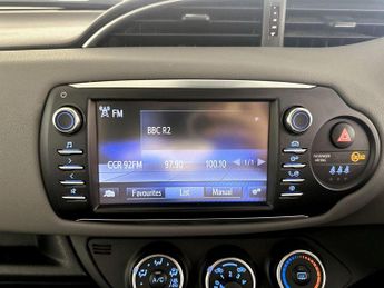 Toyota Yaris 1.5 VVT-i Icon Euro 6 5dr