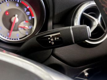 Mercedes-Benz GLA 2.0 GLA250 AMG Line 7G-DCT 4MATIC Euro 6 (s/s) 5dr