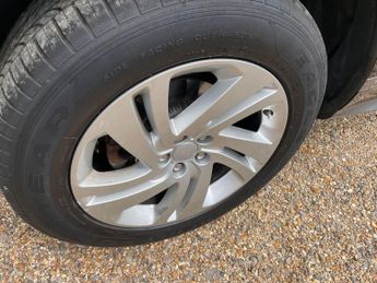Land Rover Range Rover Evoque 2.0 D180 R-Dynamic S Auto 4WD Euro 6 (s/s) 5dr