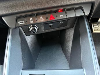 Audi A1 1.0 TFSI 30 S line Sportback S Tronic Euro 6 (s/s) 5dr