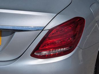Mercedes-Benz C Class 2.1 C220d AMG Line G-Tronic+ Euro 6 (s/s) 4dr
