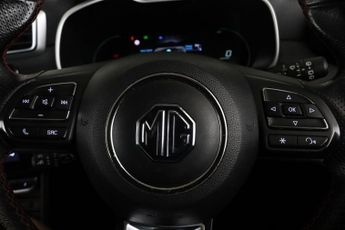 MG MG ZS 72.6kWh Trophy Connect Long Range Auto 5dr