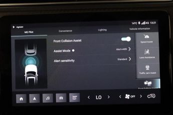 MG MG ZS 72.6kWh Trophy Connect Long Range Auto 5dr