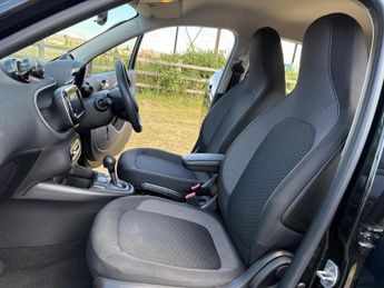 Smart forfour 17.6kWh Passion Advanced Auto 5dr (22kW Charger)