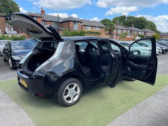 Nissan Leaf 24kWh Acenta Auto 5dr