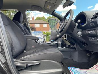 Nissan Leaf 24kWh Acenta Auto 5dr