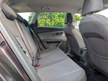 SEAT Leon 1.6 TDI SE Dynamic Technology ST DSG Euro 6 (s/s) 5dr