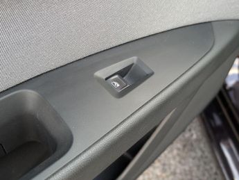 SEAT Leon 1.6 TDI SE Dynamic Technology ST DSG Euro 6 (s/s) 5dr