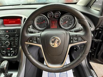 Vauxhall Astra 1.6 16v Elite Easytronic Euro 5 5dr