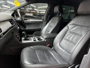 Volkswagen Touareg 3.0 TDI V6 BlueMotion Tech Altitude Tiptronic 4WD Euro 5 (s/s) 5