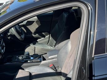 Audi A4 Avant 1.4 TFSI Black Edition S Tronic Euro 6 (s/s) 5dr