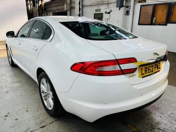 Jaguar XF 2.2d Luxury Auto Euro 5 (s/s) 4dr
