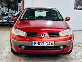 Renault Megane 1.6 VVT Dynamique 5dr