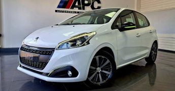 Peugeot 208 1.2 PureTech XS Lime Hatchback 5dr Petrol Manual Euro 6 (82 ps) 