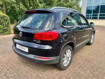 Volkswagen Tiguan 2.0 TDI BlueMotion Tech SE DSG 4WD Euro 5 (s/s) 5dr