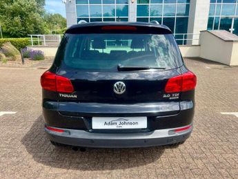 Volkswagen Tiguan 2.0 TDI BlueMotion Tech SE DSG 4WD Euro 5 (s/s) 5dr