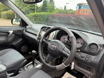 Toyota RAV4 2.0 VVT-i XT-R 4WD 5dr