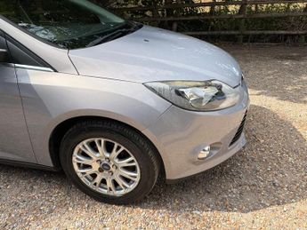 Ford Focus 1.6 Titanium Powershift Euro 5 5dr
