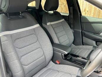 Citroen C4 1.2 PureTech C-Series Edition EAT8 Euro 6 (s/s) 5dr