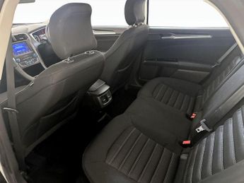 Ford Mondeo 1.8 Zetec 5dr